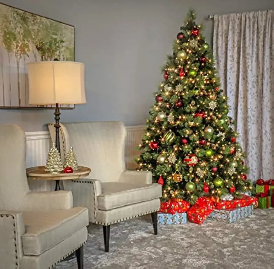 7.5-Foot Carolina Pine Pre-lit Christmas Tree With Pine Cones